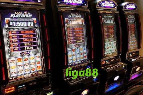 liga88 Live Dealer Tables at Your Fingertips